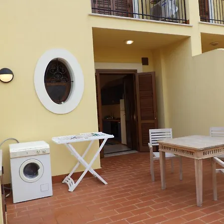 Residence Eneide Aparthotel 3*