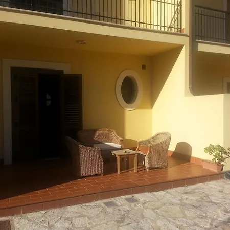 Residence Eneide 3*