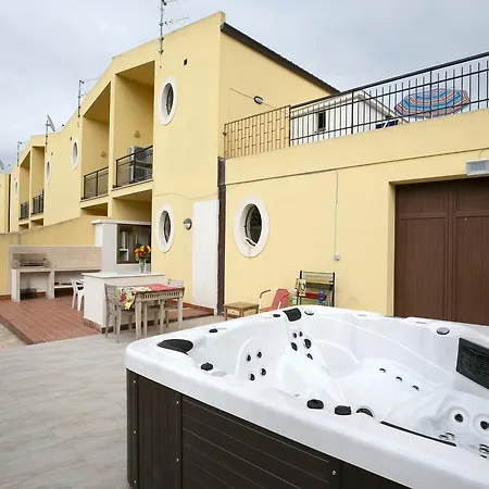 Ξενοδοχείο με διαμερίσματα Residence Eneide